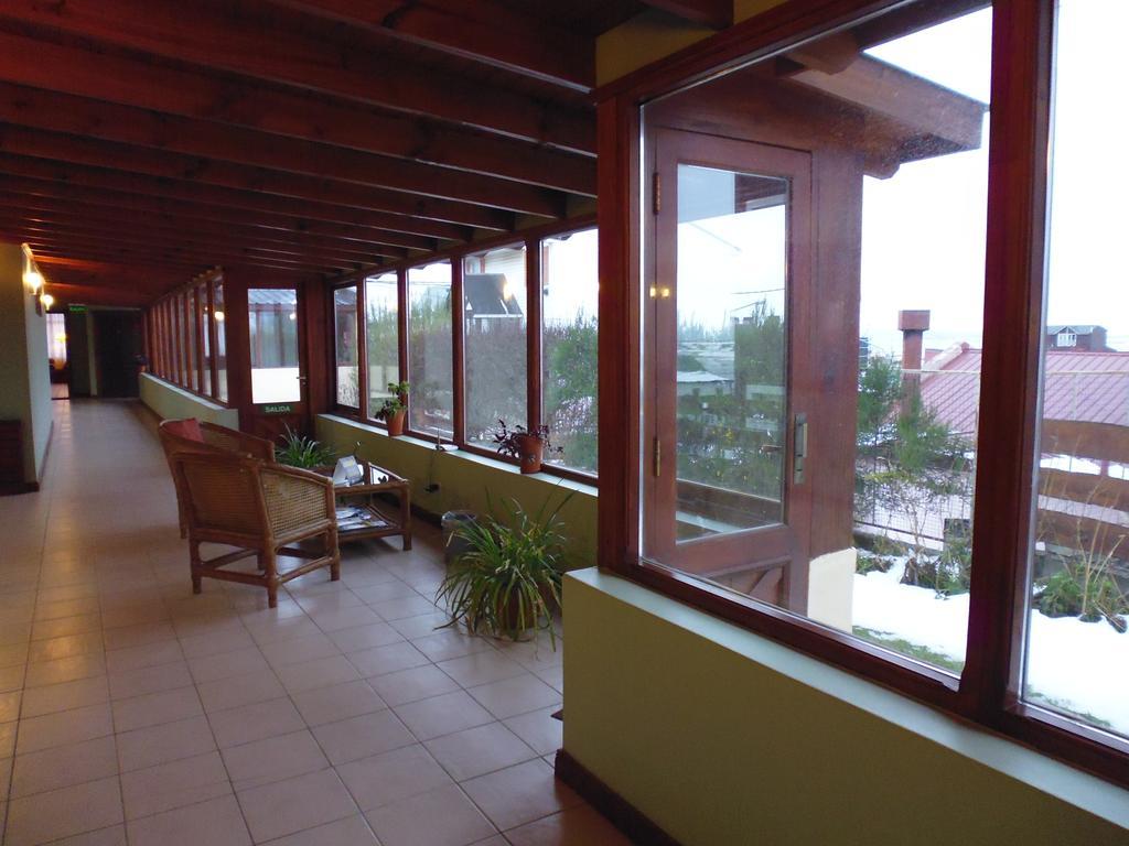Hotel Austral Ushuaia Exterior photo