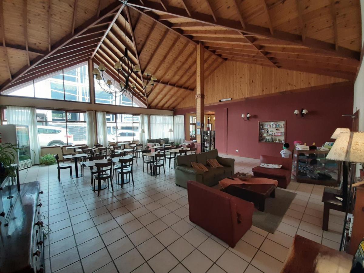 Hotel Austral Ushuaia Exterior photo